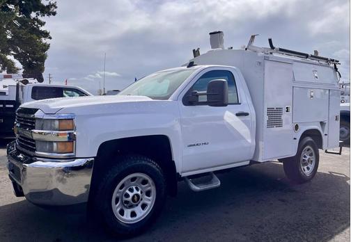 Summit White 2016 Chevrolet Silverado 3500 WT