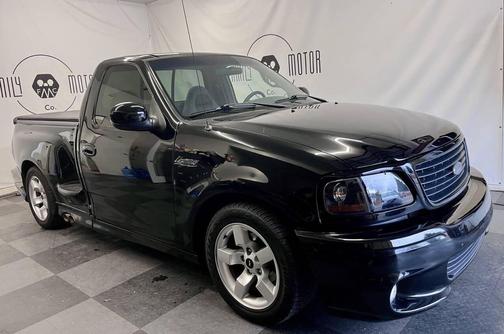 2001 Ford F-150 SVT Lightning Flareside