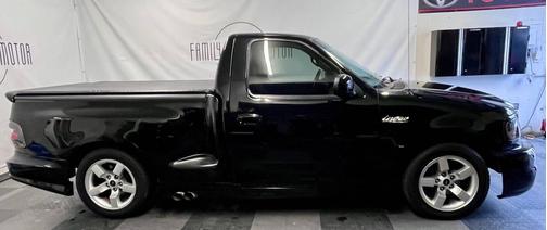 2001 Ford F-150 SVT Lightning Flareside