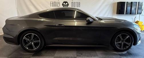 2015 Ford Mustang V6