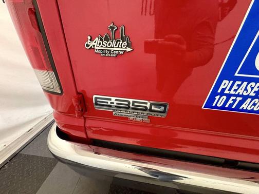 2014 Ford E350 Super Duty XLT