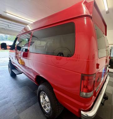 2014 Ford E350 Super Duty XLT