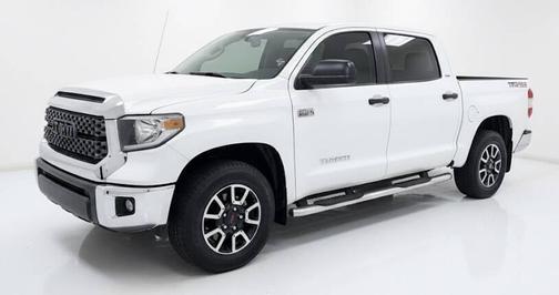 2018 Toyota Tundra SR5