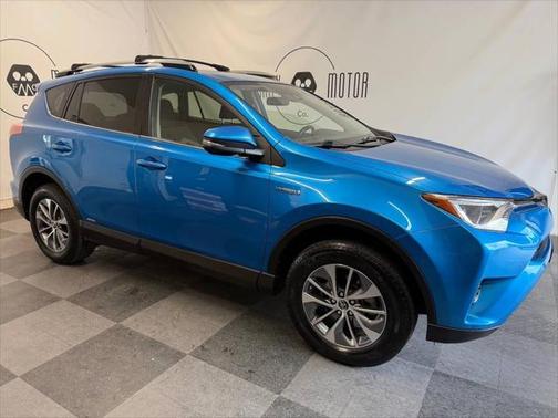 2017 Toyota RAV4 Hybrid XLE