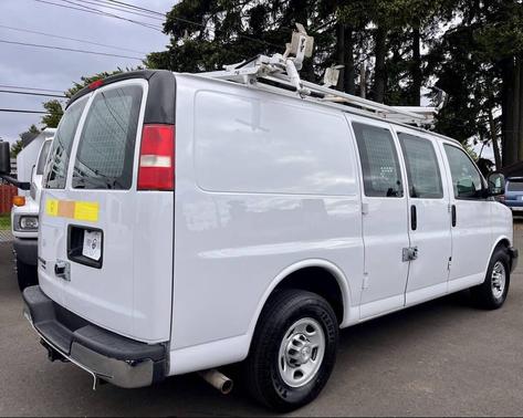 Summit White 2014 Chevrolet Express 2500 Work Van