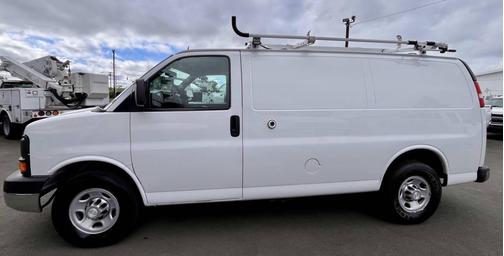 Summit White 2014 Chevrolet Express 2500 Work Van