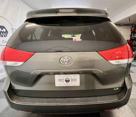 2012 Toyota Sienna LE