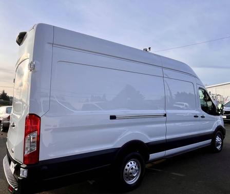 2022 Ford Transit-250 Base