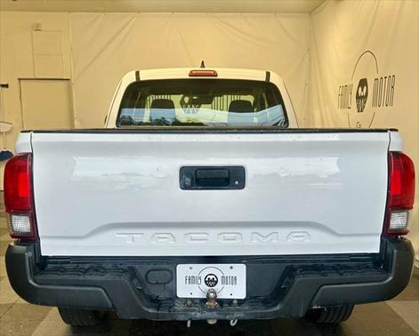 2018 Toyota Tacoma SR