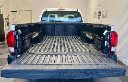 2018 Toyota Tacoma SR