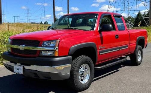 2004 Chevrolet Silverado 2500 LS H/D Extended Cab