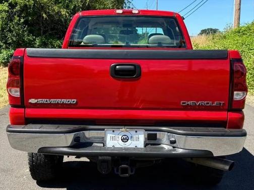 2004 Chevrolet Silverado 2500 LS H/D Extended Cab