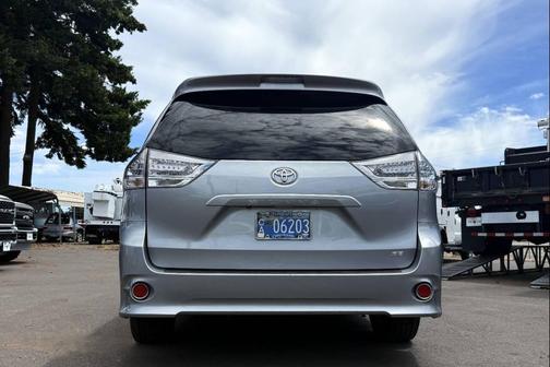 Silver Sky Metallic 2012 Toyota Sienna SE