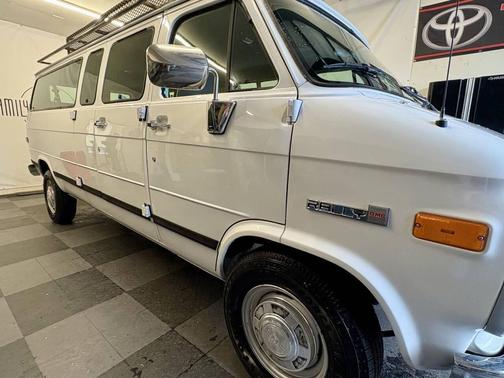 1995 GMC Rally G3500 H.D.