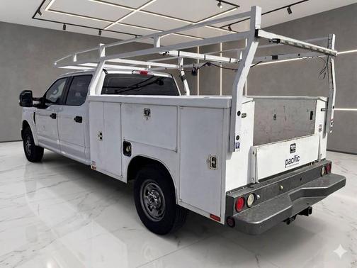 Oxford White 2018 Ford F-250 XLT