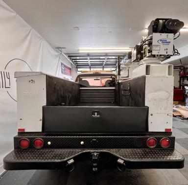 Oxford White Clearcoat 2005 Ford F-350 4X2 2dr Regular Cab 137 in. WB