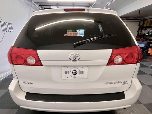 2008 Toyota Sienna LE