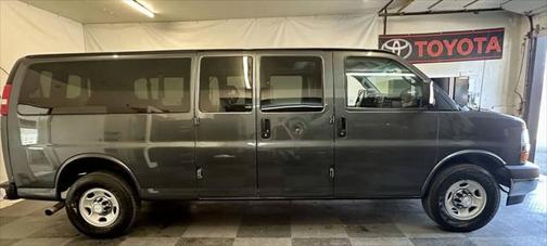 2017 Chevrolet Express 3500 LT