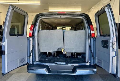 2017 Chevrolet Express 3500 LT