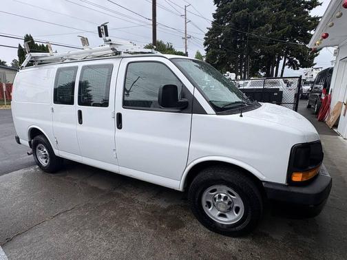 Summit White 2013 Chevrolet Express 2500 Work Van