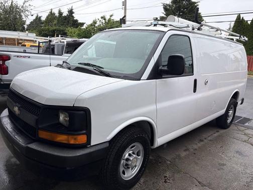 Summit White 2013 Chevrolet Express 2500 Work Van