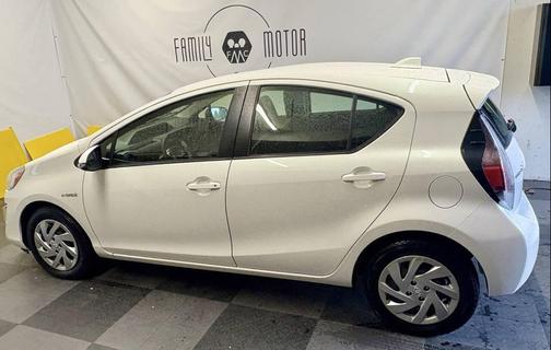 2015 Toyota Prius c Two