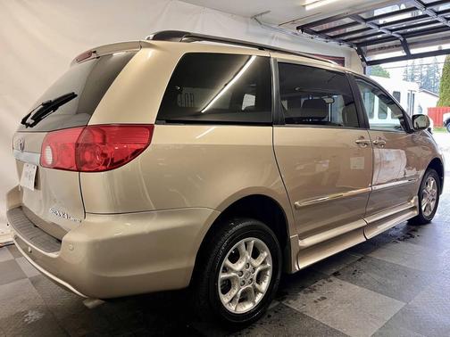 2006 Toyota Sienna XLE Limited