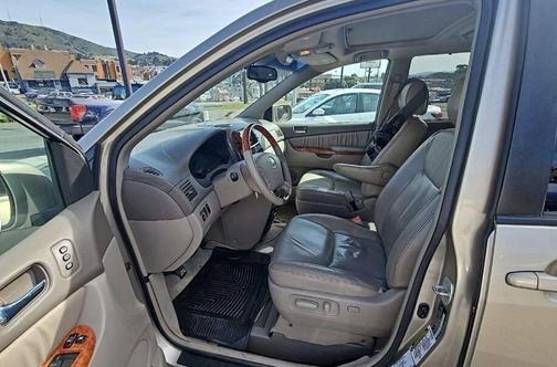 2006 Toyota Sienna XLE Limited