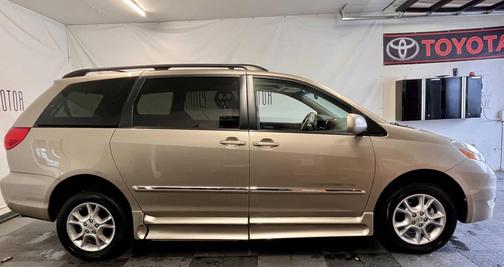 2006 Toyota Sienna XLE Limited