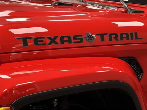 2025 Jeep Gladiator High Tide