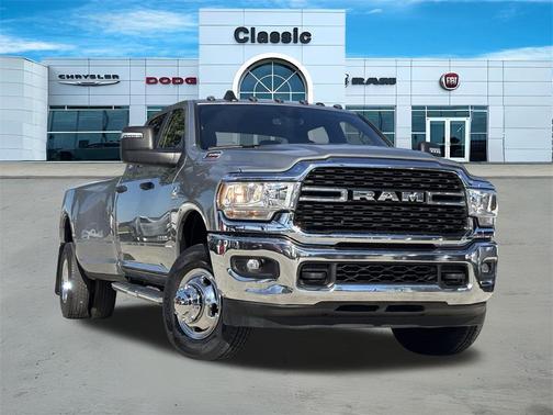 2024 RAM 3500 Big Horn Crew Cab 4x4 8' Box