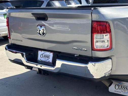 2024 RAM 3500 Big Horn Crew Cab 4x4 8' Box