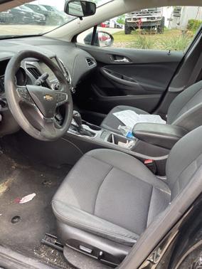 Mosaic Black Metallic 2017 Chevrolet Cruze LT