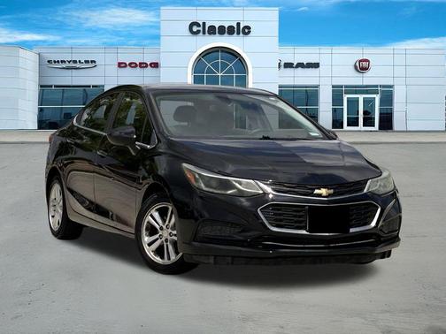 Mosaic Black Metallic 2017 Chevrolet Cruze LT