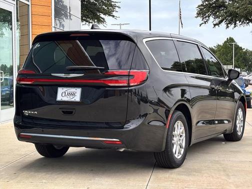 2025 Chrysler Pacifica L