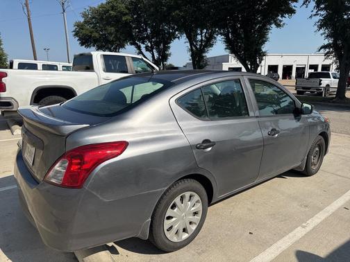 2018 Nissan Versa 1.6 S+