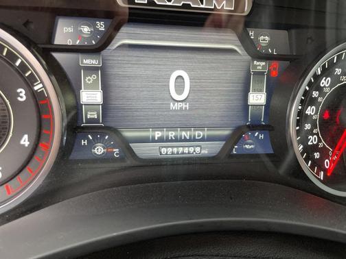 2024 RAM 2500 Laramie Crew Cab 4x4 6'4' Box