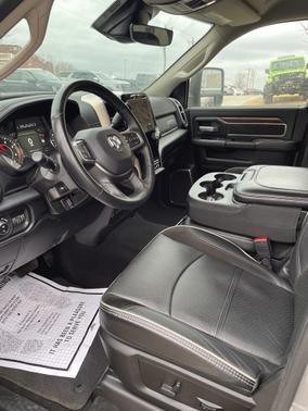 2024 RAM 2500 Laramie Crew Cab 4x4 6'4' Box