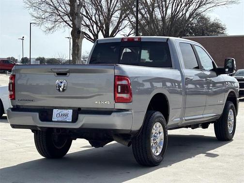 2024 RAM 2500 Laramie Crew Cab 4x4 6'4' Box
