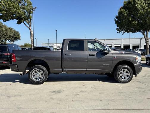 2024 RAM 2500 Laramie Crew Cab 4x4 6'4' Box