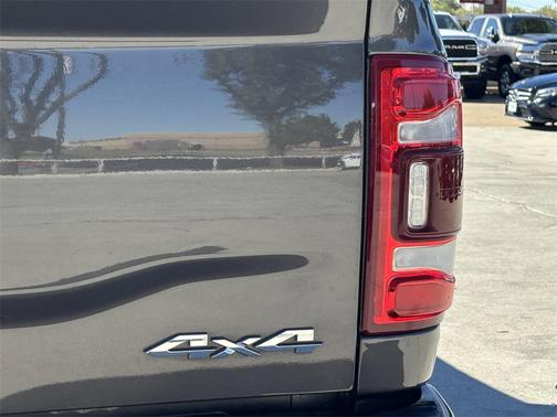 2024 RAM 2500 Laramie Crew Cab 4x4 6'4' Box