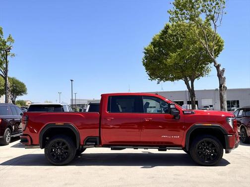 2024 GMC Sierra 2500 AT4