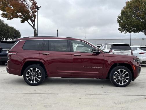 2022 Jeep Grand Cherokee L Overland