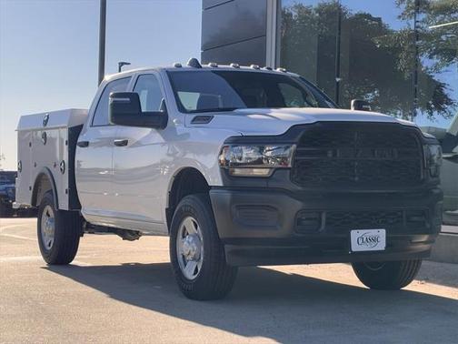 2024 RAM 2500 Tradesman Crew Cab 4x4 6'4' Box