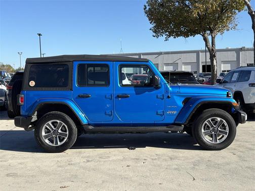 2023 Jeep Wrangler 4-Door Sahara 4x4