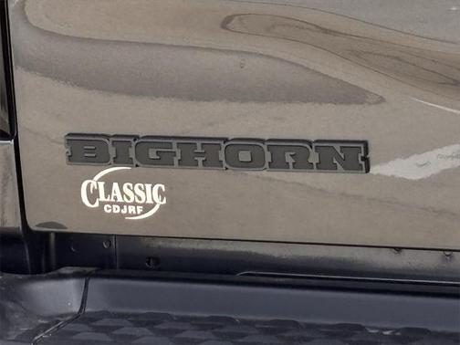 2025 RAM 3500 Big Horn Crew Cab 4x4 8' Box