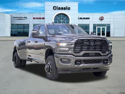 2025 RAM 3500 Big Horn Crew Cab 4x4 8' Box