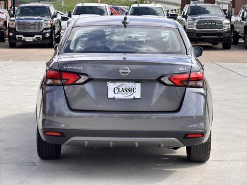 2023 Nissan Versa 1.6 SV