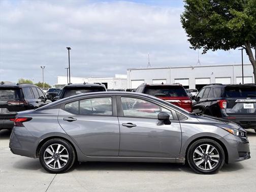 2023 Nissan Versa 1.6 SV