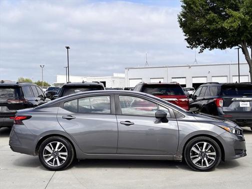 2023 Nissan Versa 1.6 SV